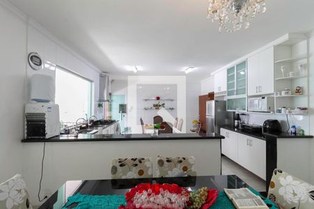 Casa à venda com 360m², 4 quartos e 4 vagasCozinha