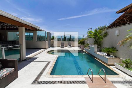 Casa à venda com 360m², 4 quartos e 4 vagasPiscina