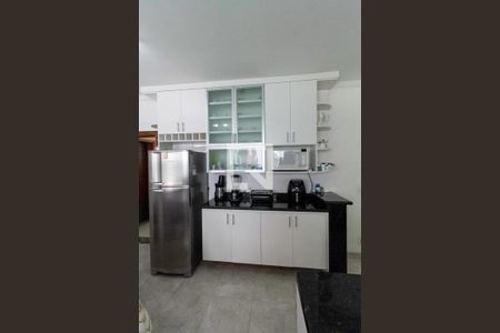 Casa à venda com 360m², 4 quartos e 4 vagasCozinha