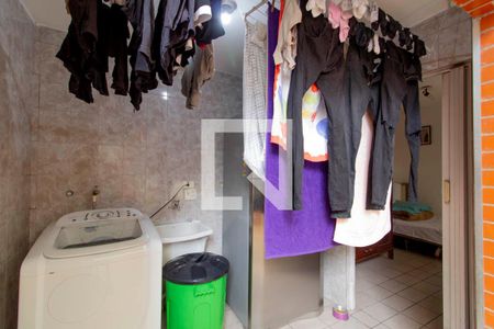 Casa à venda com 180m², 3 quartos e 2 vagasÁrea de Serviço