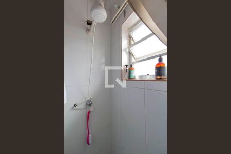 Casa à venda com 180m², 3 quartos e 2 vagasBanheiro