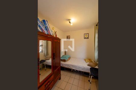 Casa à venda com 180m², 3 quartos e 2 vagasQuarto de Serviço