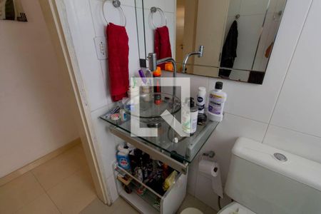 Casa à venda com 180m², 3 quartos e 2 vagasBanheiro