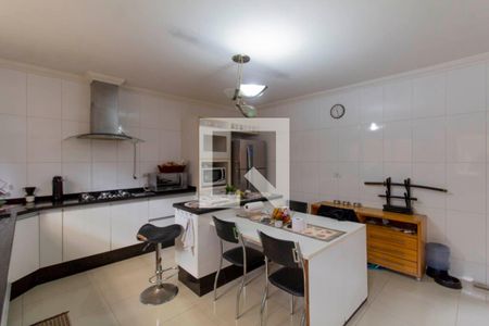 Casa à venda com 180m², 3 quartos e 2 vagasCozinha