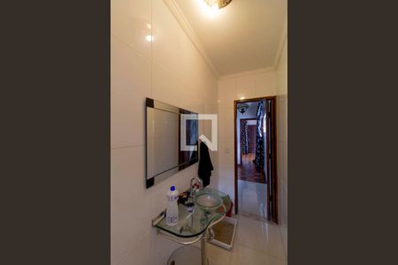 Casa à venda com 180m², 3 quartos e 2 vagasLavabo