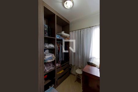 Casa à venda com 180m², 3 quartos e 2 vagasSuíte