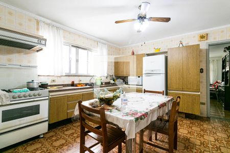 Casa à venda com 145m², 3 quartos e 2 vagas Casa à venda com 145m², 3 quartos e 2 vagasCozinha
