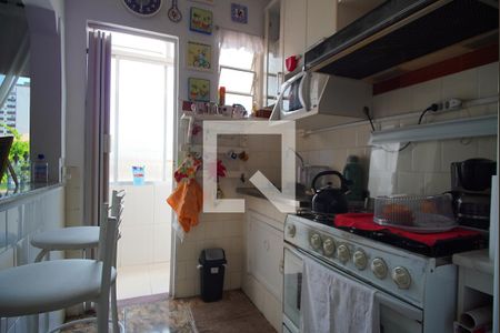 Apartamento à venda com 65m², 2 quartos e sem vagaCozinha