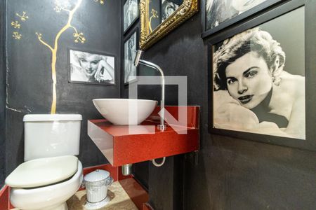 Apartamento à venda com 220m², 3 quartos e 3 vagas Apartamento à venda com 220m², 3 quartos e 3 vagasLavabo