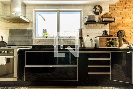 Apartamento à venda com 220m², 3 quartos e 3 vagas Apartamento à venda com 220m², 3 quartos e 3 vagasCozinha - Armários