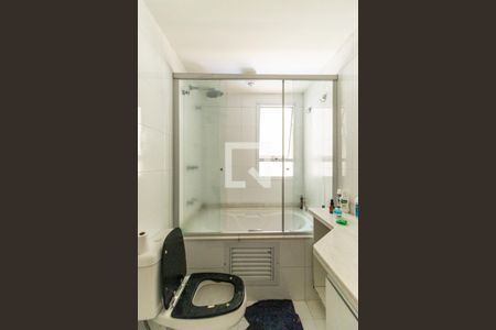 Apartamento à venda com 220m², 3 quartos e 3 vagas Apartamento à venda com 220m², 3 quartos e 3 vagasBanheiro da Suíte 1 - Box