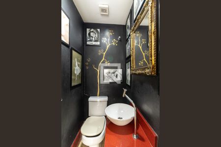 Apartamento à venda com 220m², 3 quartos e 3 vagas Apartamento à venda com 220m², 3 quartos e 3 vagasLavabo