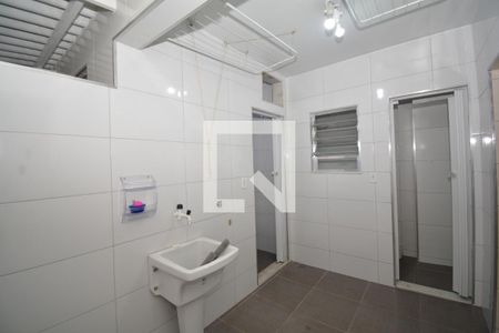 Apartamento à venda com 76m², 3 quartos e 1 vagaÁrea de Serviço