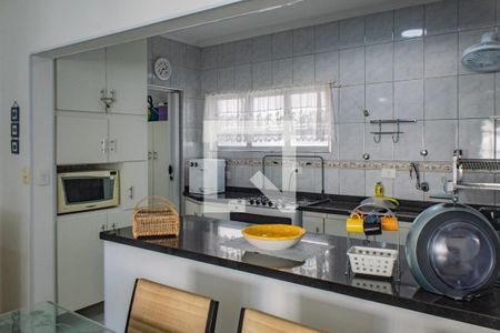 Apartamento para alugar com 140m², 4 quartos e 2 vagas Apartamento para alugar com 140m², 4 quartos e 2 vagasCozinha