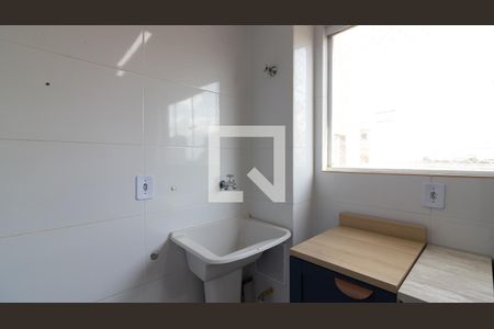 Apartamento à venda com 47m², 2 quartos e sem vaga Apartamento à venda com 47m², 2 quartos e sem vagaCozinha e Área de Serviço