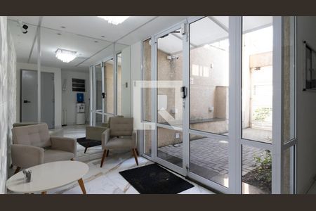 Apartamento à venda com 47m², 2 quartos e sem vaga Apartamento à venda com 47m², 2 quartos e sem vagaÁrea comum - Hall de entrada