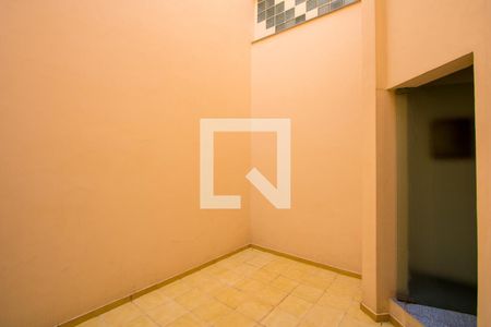 Casa à venda com 400m², 4 quartos e 5 vagas Casa à venda com 400m², 4 quartos e 5 vagasJardim de inverno