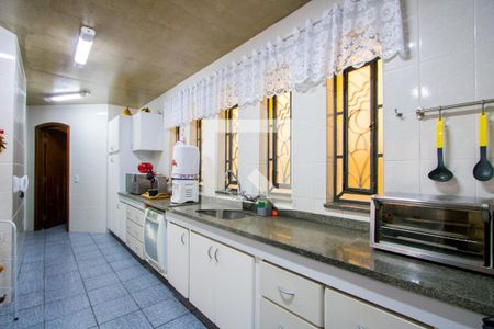 Casa à venda com 400m², 4 quartos e 5 vagas Casa à venda com 400m², 4 quartos e 5 vagasCozinha