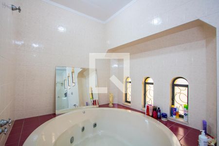 Casa à venda com 400m², 4 quartos e 5 vagas Casa à venda com 400m², 4 quartos e 5 vagasBanheiro do quarto 1