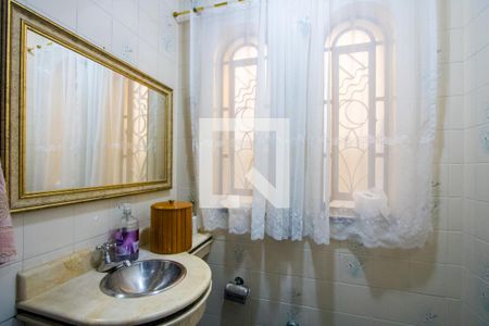 Casa à venda com 400m², 4 quartos e 5 vagas Casa à venda com 400m², 4 quartos e 5 vagasLavabo