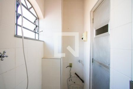 Casa à venda com 400m², 4 quartos e 5 vagas Casa à venda com 400m², 4 quartos e 5 vagasSauna