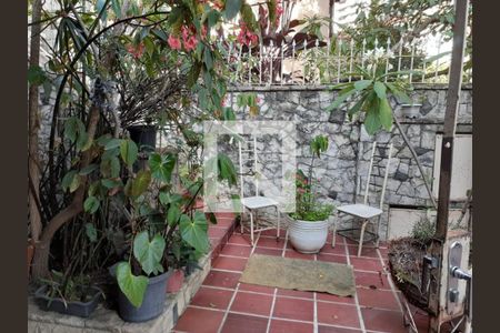 Casa à venda com 140m², 3 quartos e 2 vagas
