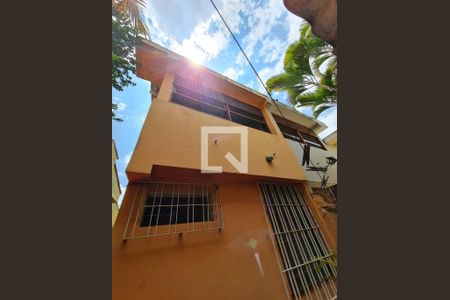 Casa à venda com 131m², 3 quartos e 1 vaga