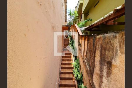 Casa à venda com 131m², 3 quartos e 1 vaga