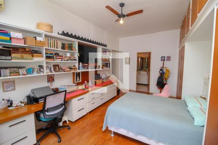 Apartamento à venda com 600m², 5 quartos e 2 vagas Apartamento à venda com 600m², 5 quartos e 2 vagasQuarto 2