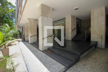 Apartamento à venda com 600m², 5 quartos e 2 vagas Apartamento à venda com 600m², 5 quartos e 2 vagasÁrea comum