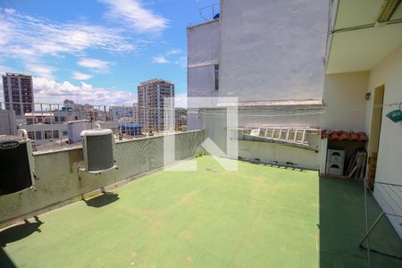 Apartamento à venda com 600m², 5 quartos e 2 vagas Apartamento à venda com 600m², 5 quartos e 2 vagasÁrea de Serviço