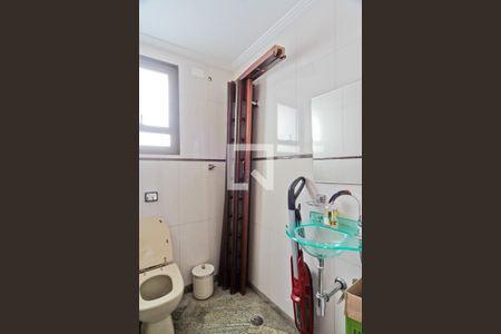 Apartamento à venda com 287m², 3 quartos e 4 vagasBanheiro de Serviço