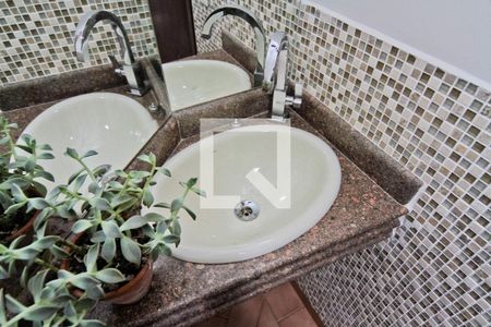 Apartamento à venda com 287m², 3 quartos e 4 vagasCobertura - banheiro