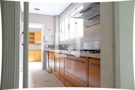 Apartamento à venda com 300m², 4 quartos e 4 vagas Apartamento à venda com 300m², 4 quartos e 4 vagasCozinha