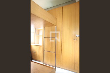 Apartamento à venda com 300m², 4 quartos e 4 vagas Apartamento à venda com 300m², 4 quartos e 4 vagasQuarto 3