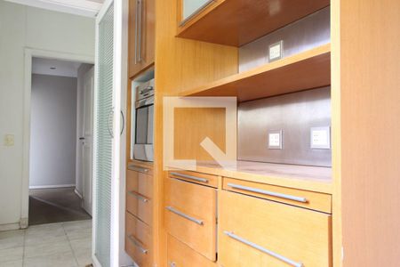 Apartamento à venda com 300m², 4 quartos e 4 vagas Apartamento à venda com 300m², 4 quartos e 4 vagasCozinha