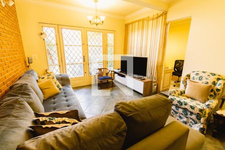 Casa à venda com 280m², 2 quartos e 2 vagas Casa à venda com 280m², 2 quartos e 2 vagasCasa 2 Sala 1