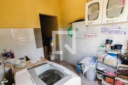 Casa à venda com 280m², 2 quartos e 2 vagas Casa à venda com 280m², 2 quartos e 2 vagasCasa 2 Lavanderia