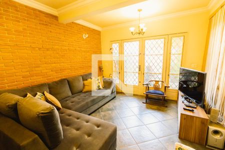 Casa à venda com 280m², 2 quartos e 2 vagas Casa à venda com 280m², 2 quartos e 2 vagasCasa 2 Sala 1