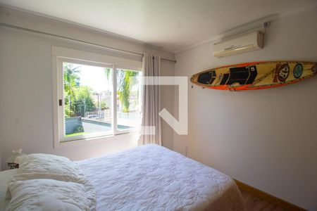 Casa à venda com 285m², 4 quartos e 2 vagas Casa à venda com 285m², 4 quartos e 2 vagasQuarto 1