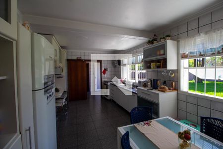 Casa à venda com 285m², 4 quartos e 2 vagas Casa à venda com 285m², 4 quartos e 2 vagasCozinha