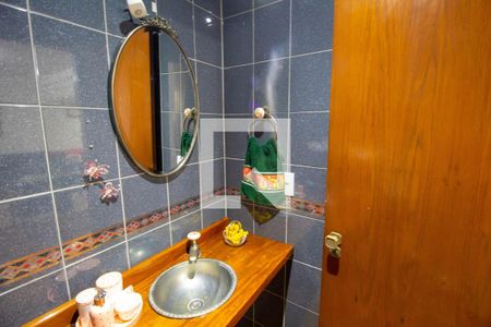 Casa à venda com 285m², 4 quartos e 2 vagas Casa à venda com 285m², 4 quartos e 2 vagasLavabo