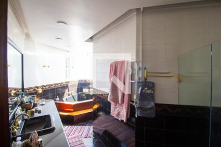 Casa à venda com 285m², 4 quartos e 2 vagas Casa à venda com 285m², 4 quartos e 2 vagasBanheiro da Suíte