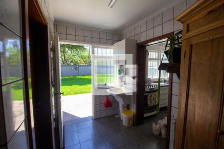 Casa à venda com 285m², 4 quartos e 2 vagas Casa à venda com 285m², 4 quartos e 2 vagasÁrea de Serviço