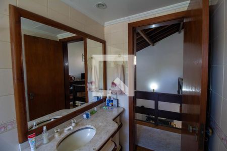 Casa à venda com 285m², 4 quartos e 2 vagas Casa à venda com 285m², 4 quartos e 2 vagasBanheiro 2