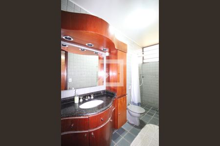 Casa à venda com 500m², 5 quartos e 3 vagasBanheiro 1