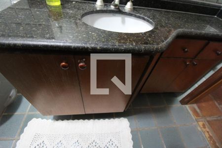 Casa à venda com 500m², 5 quartos e 3 vagasBanheiro 2