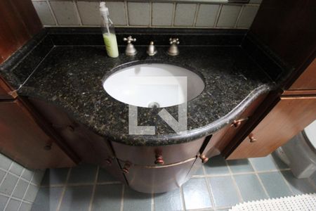 Casa à venda com 500m², 5 quartos e 3 vagasBanheiro 1