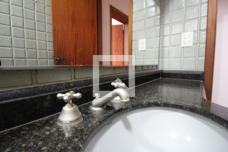 Casa à venda com 500m², 5 quartos e 3 vagasBanheiro 2