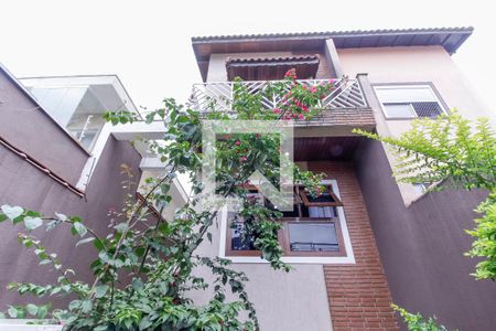 Casa à venda com 238m², 4 quartos e 4 vagasEntrada